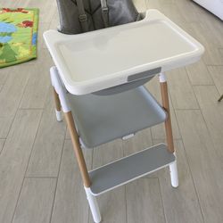 High chair Skip Hop