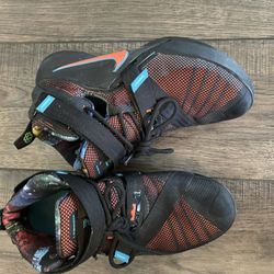 Nike LeBron Soldier 9 