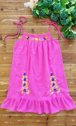 SIZE 10-12 GIRLS BRIGHT PINK FLORAL EMBROIDERY PEASANT DRESS