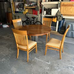 Dinette Table 