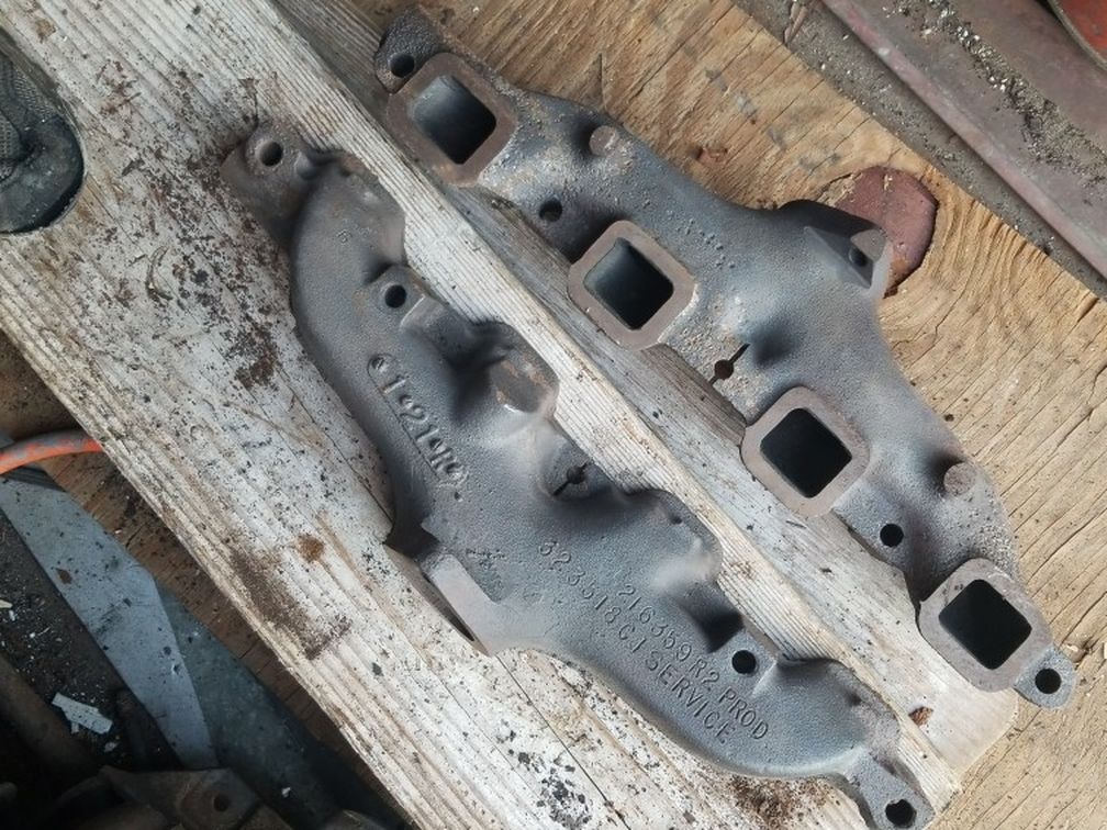 IHC INTERNATIONAL LOADSTAR 345 Exhaust Manifold