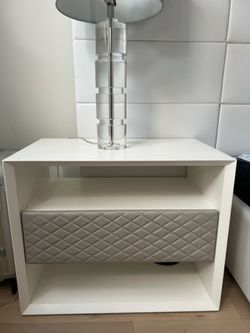 2 Bedside Tables White Modern