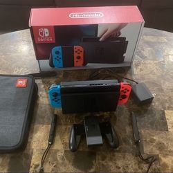 Nintendo Switch 