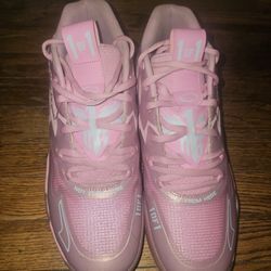 LaMelo Ball MB.01
Iridescent