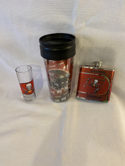Tampa Bay Buccaneers cup shot glass and whiskey flask
