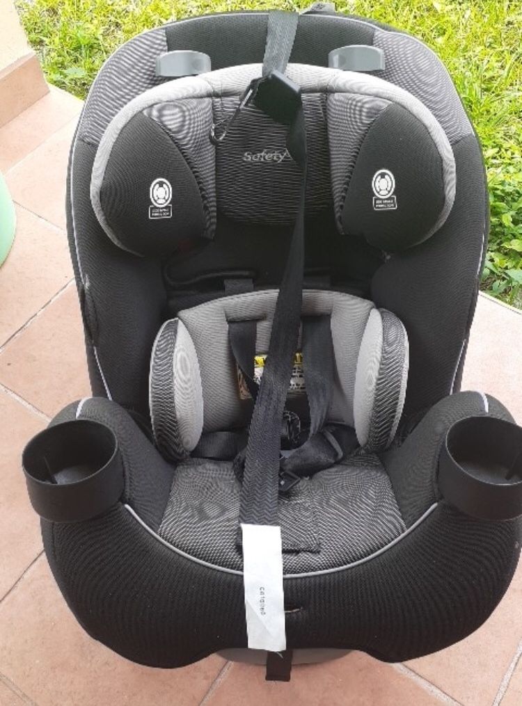Safety first car seat Grow and go clean and ready to use