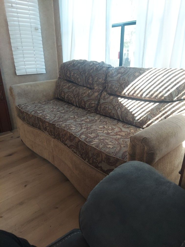 Couch Pull Out To A Bed No Mattress For Rv Or Small Room