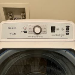 Insignia Washer & Dryer Set