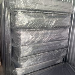 TWIN-FULL-QUEEN-KING MATTRESS ⭐☎561*802*8654* CALL US  All Brand New. WE HAVE ALL SIZE ..⭐TWIN ⭐-FULL-⭐-QUEEN⭐-KING -  ⭐  We deliver  everywhere 🚚🚚 