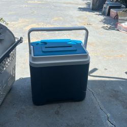 Igloo cooler