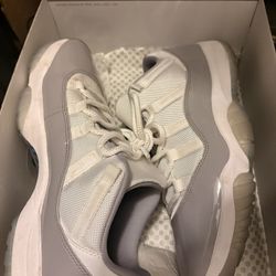 Air Jordan 11 Retro Low 