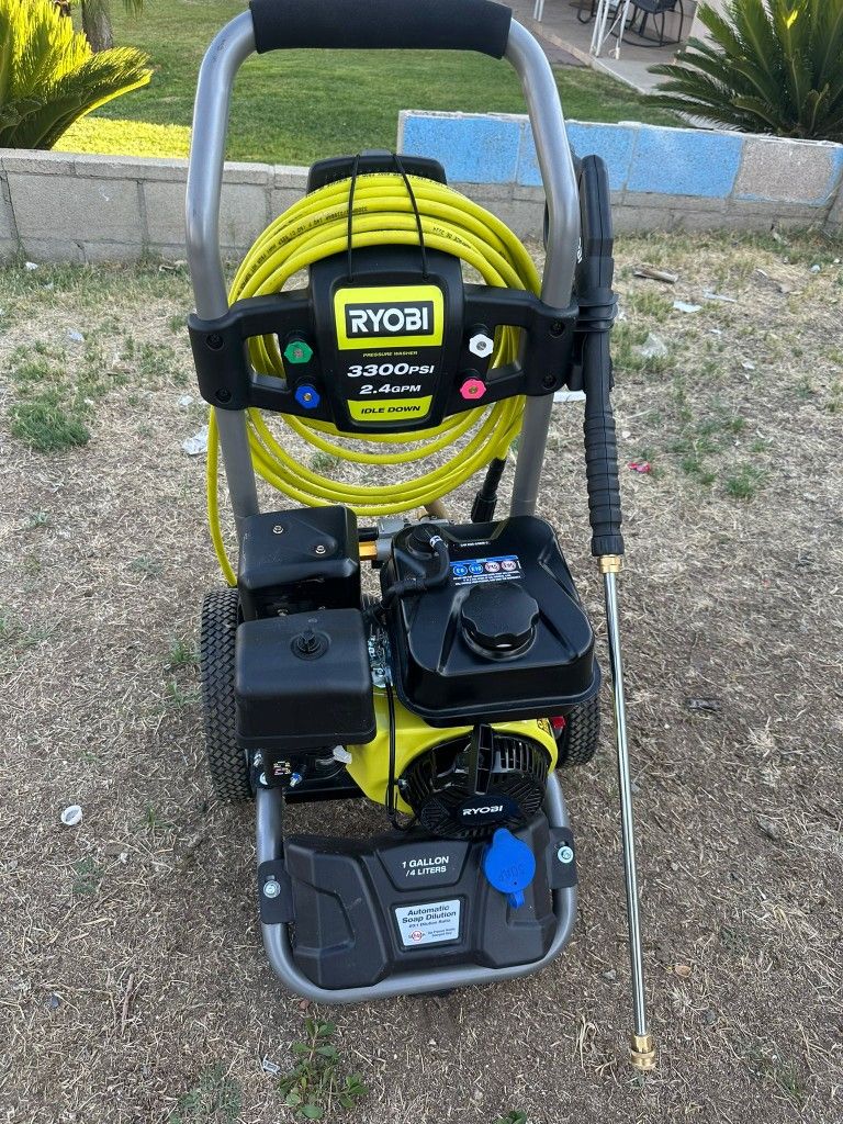 RYOBI3300 PSI 2.4 GPM Cold Water Gas Pressure Washer with...