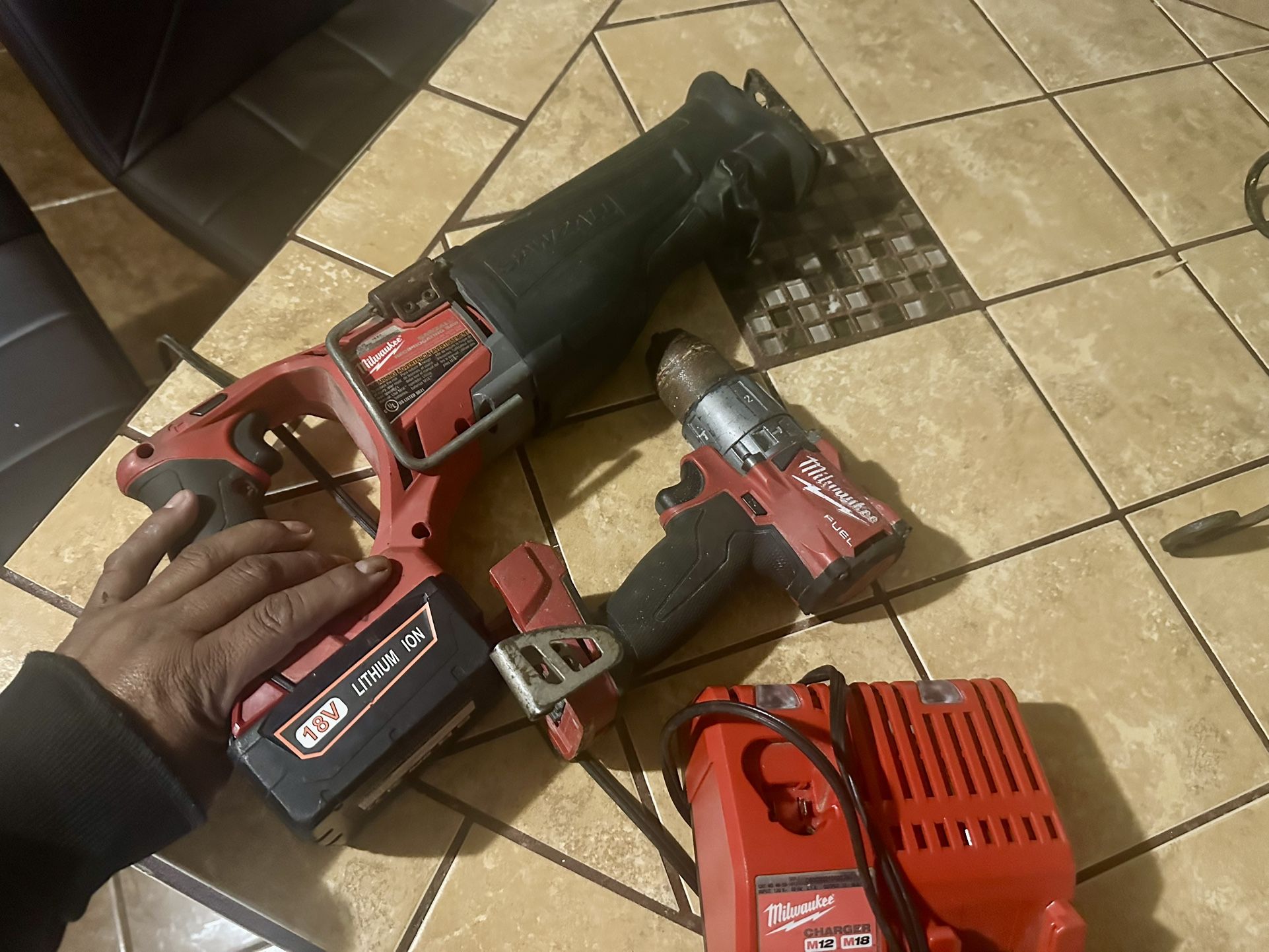 Milwoukee Zaw Zaw And hammer Drill
