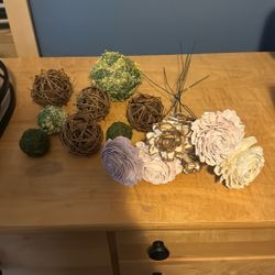 Decorative Balls And Wooden Flowers