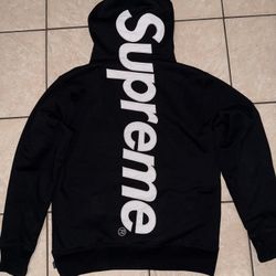Supreme hoodie 