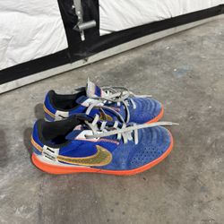 Nike Indoor Soccer Cleats Size 3Y