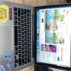 MacBook