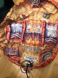 Monster truck draw string mat