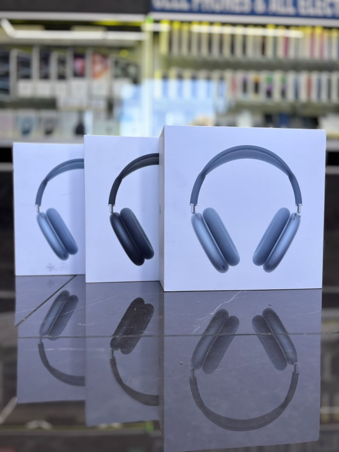 Apple AirPods Max 2nd Gen (latest Model) Take It Home In Payments/ llévalo a casa en pagos 