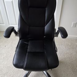 Ergonomic Office Chair – High Back – Adjustable – Priced to Sell