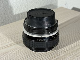Nikon 50mm lens