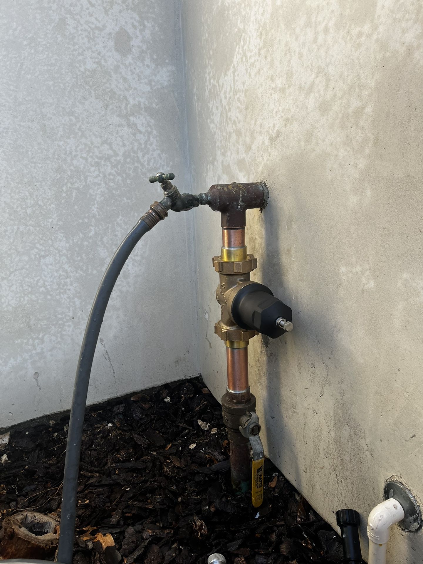 WATER PRESSURE REGULATOR