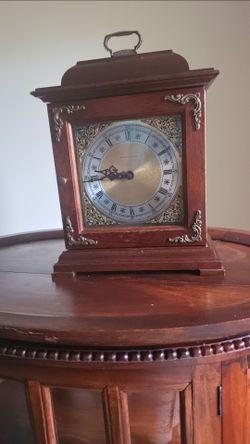 Bradford cherrywood mantal clock