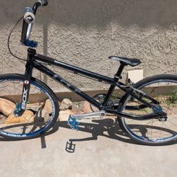 GT Pro Series Expert BMX Bike