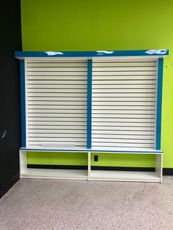 Free slat board wall units for display