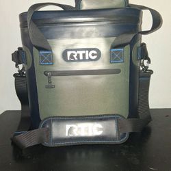 RTIC Grey Ultra-Tough Soft Cooler