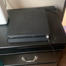 PS4 Slim 1tb 