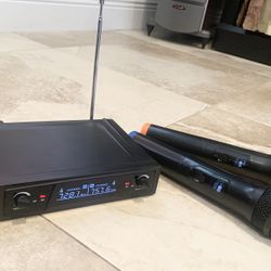 Pro UHF Dual Wireless Mic 🎤 Set (New In Box)