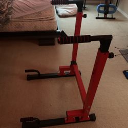 Dip and Push up station