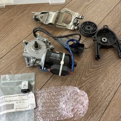 Motor and hinge for Toyota Sienna passenger power sliding door