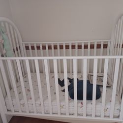 Baby Crib And Changing Table