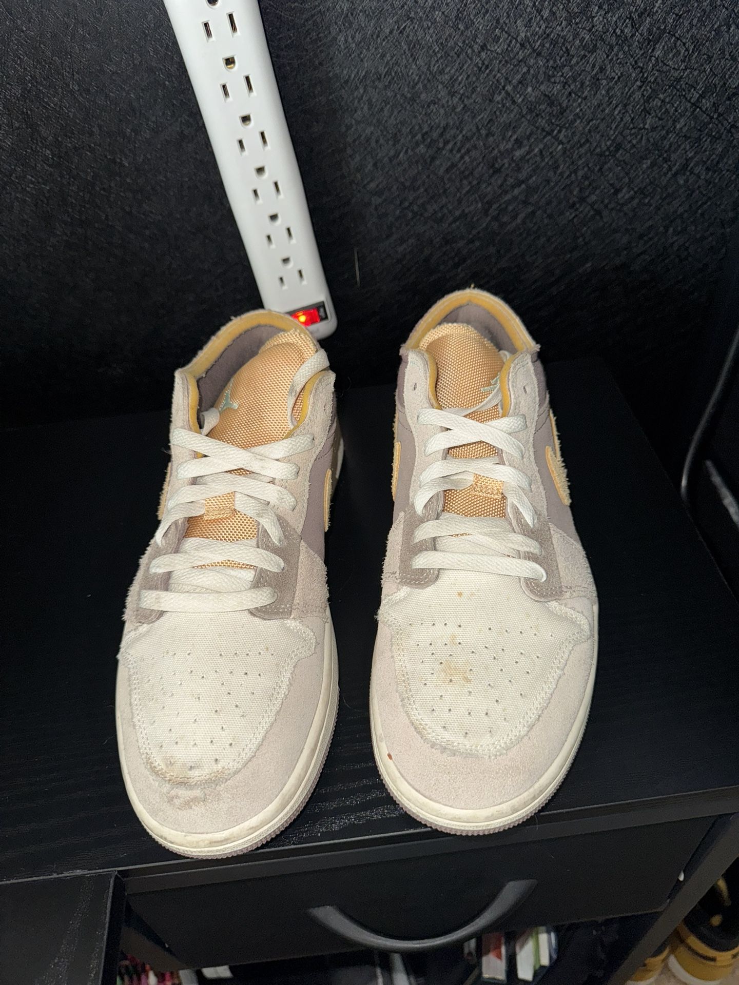 Air Jordan 1 Low SE Craft Taupe Haze