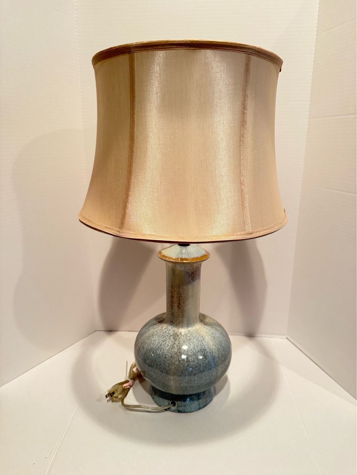 Lovely Crestview Collection Sea Breeze Ceramic Table Lamp