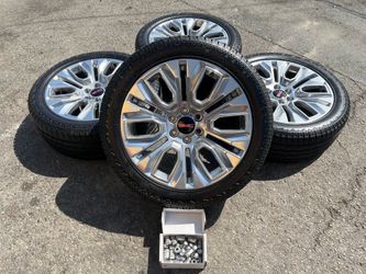GMC and Chevy wheels 285/45/22” Arturo