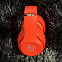 Red Beats Solo 3’s