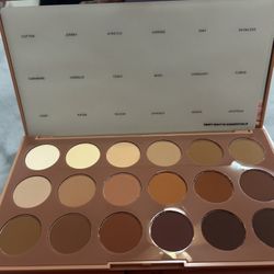 Eyeshadow Palettes 