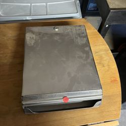 Multifold Towel Dispenser 