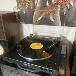 MINT Audio-Technica AT-LP60XBT Bluetooth Turntable