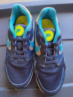 Nike shoes kids size 12