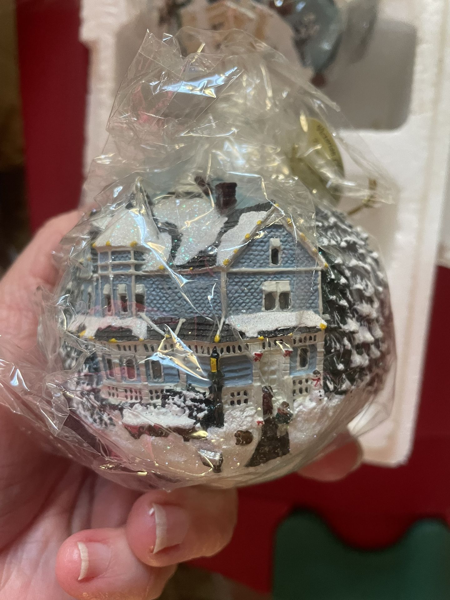 New Thomas Kinkade Round Ornament Poles