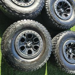 4 FORD RAPTOR RIMS&TIRES $1550 LT 315/70R17