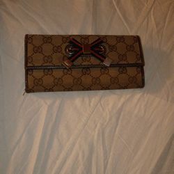 Gucci Wallet 