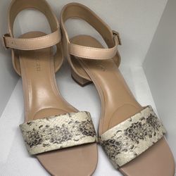 Naturalizer Sandals Block Heel Size 7 Beige And Ivory Color