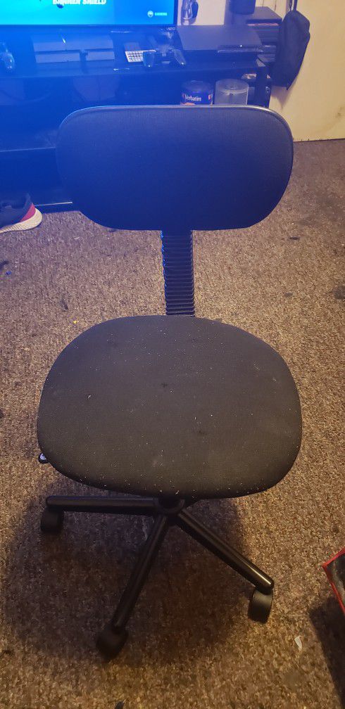  black office chair