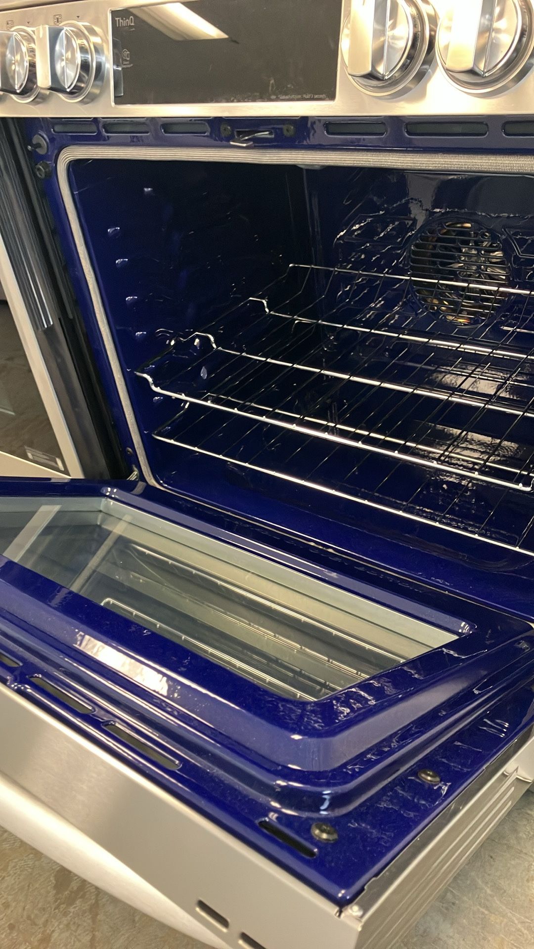 💥Great Deal💥6.3 cu. ft. Smart Slide In Gas Range with ProBake Convection & Air Sous Vide in Print