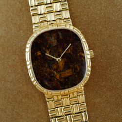 PIAGET YELLOW GOLD TEXTURED BRACELET WATCH WITH ENAMEL MARKERS
